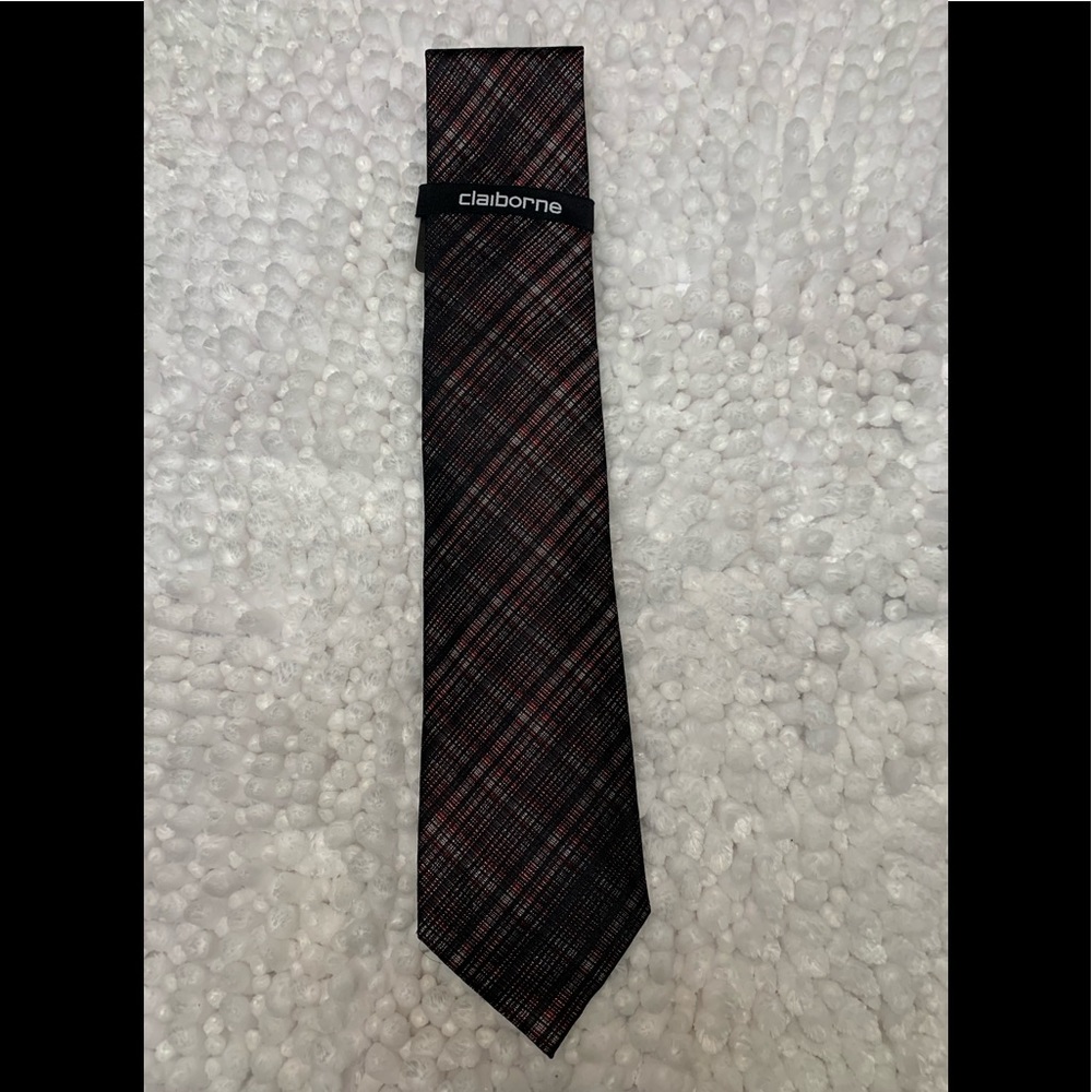 Claiborne pattern neck tie